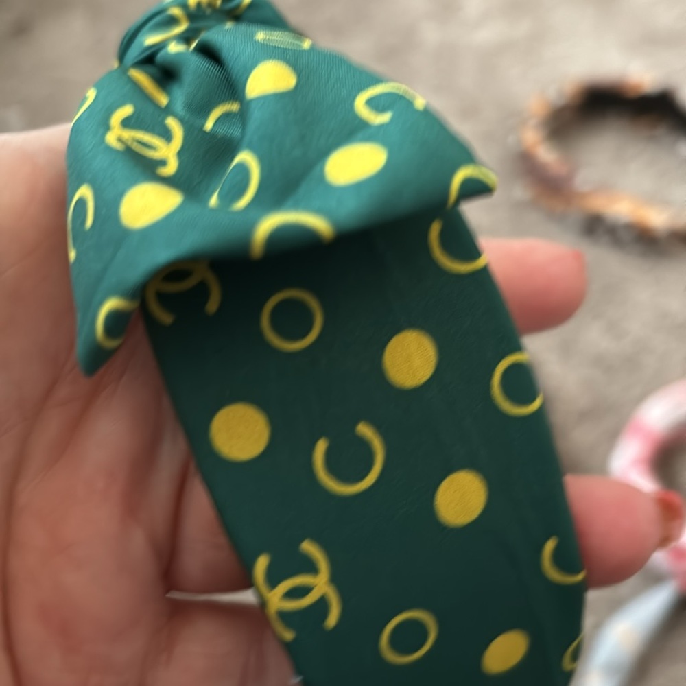 Headbands - Picture 5 of 6